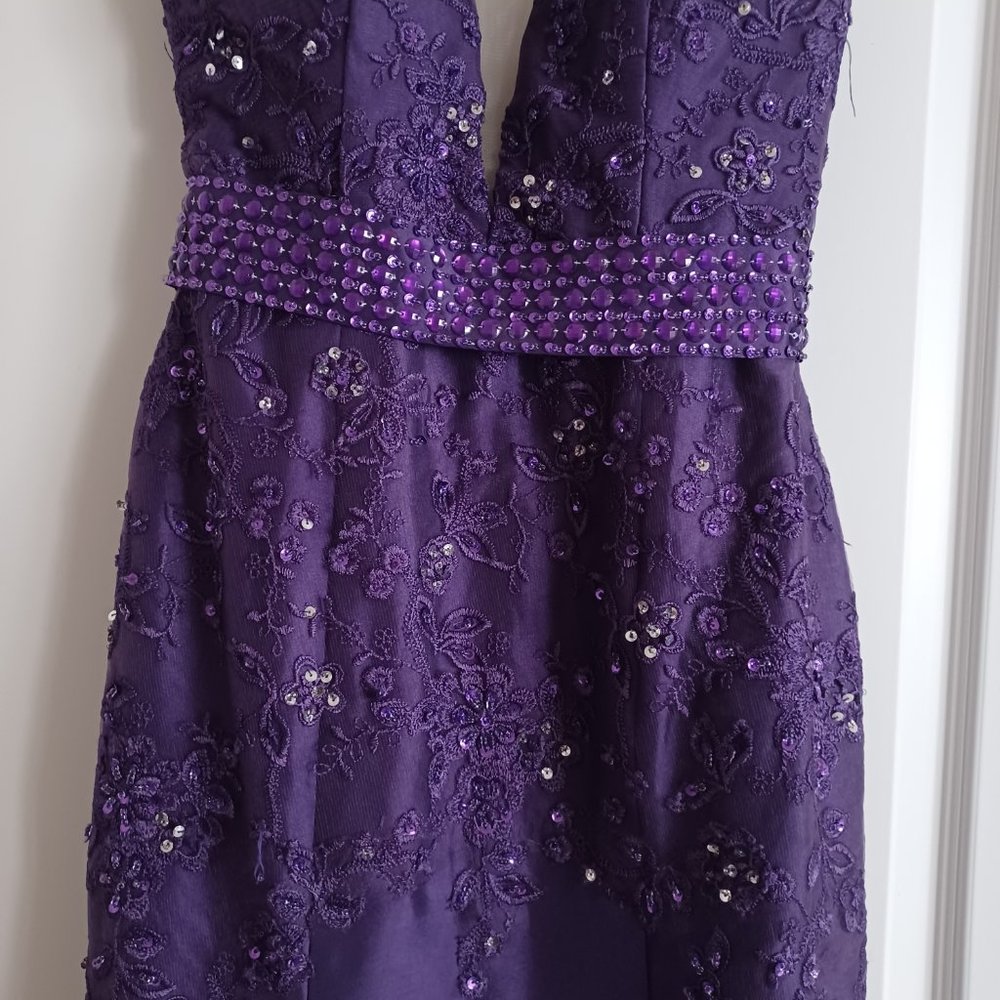Dress - Picture 4 of 7